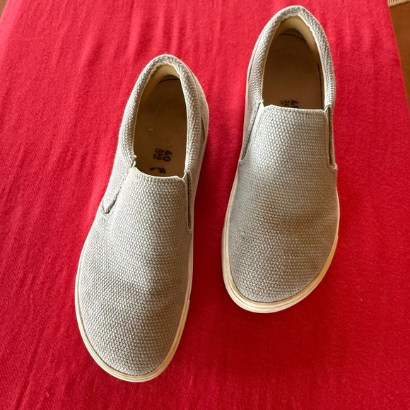 Birkenstock Gray Canvas Slip on shoes size 40 - Picture 1 of 7